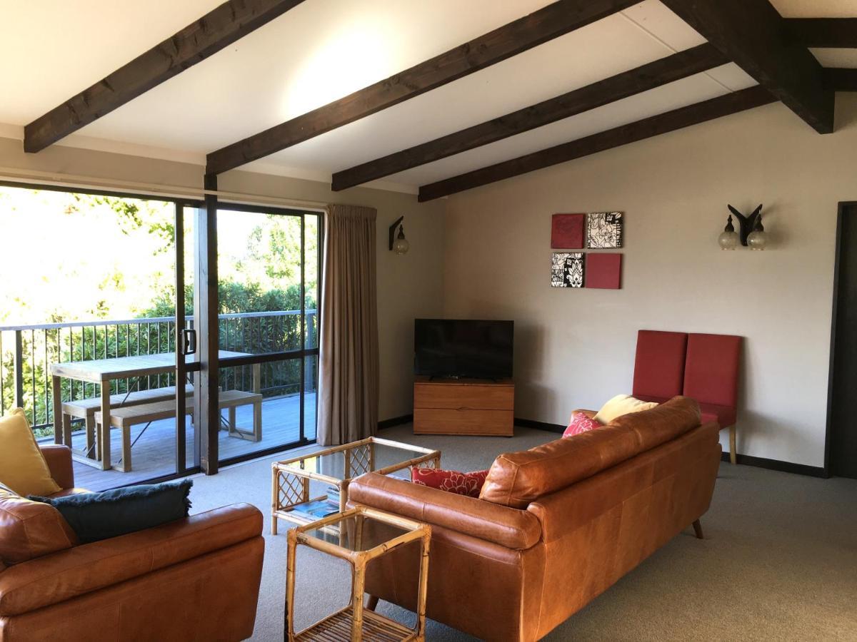 Acacia View At No 3 - Acacia Bay Holiday Home 타우포 호 외부 사진