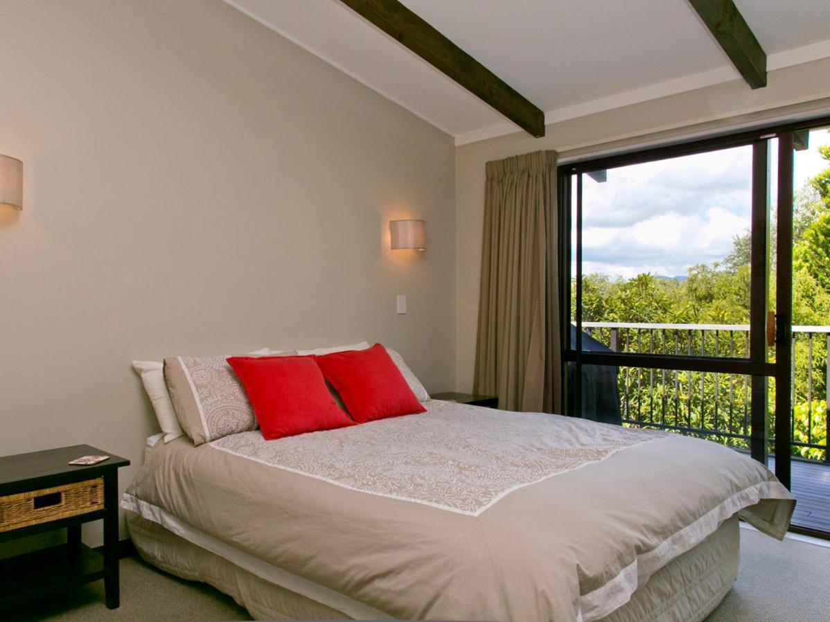 Acacia View At No 3 - Acacia Bay Holiday Home 타우포 호 외부 사진